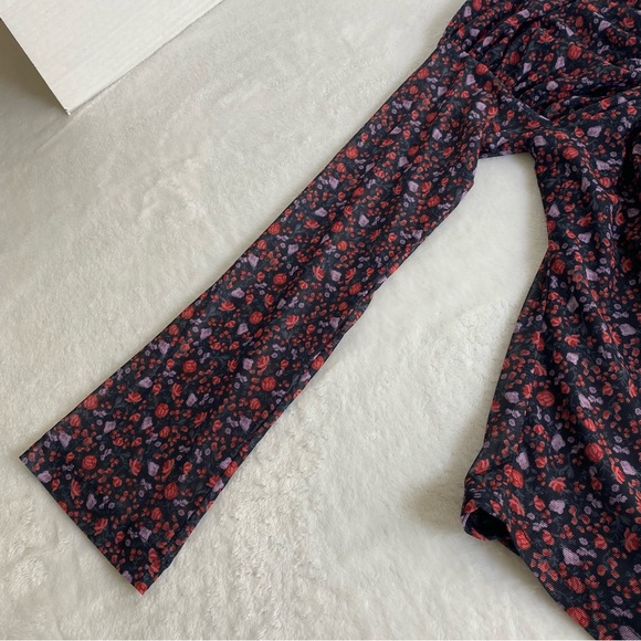 Maeve Floral Ballon Shoudlers Bell Sleeves Top with Lace Detail Size M - Picture 12 of 17